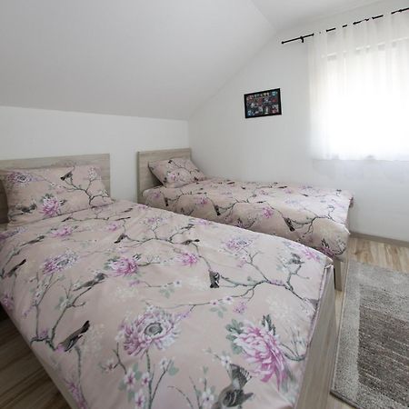 Apartment Kalimero Otočac Dış mekan fotoğraf